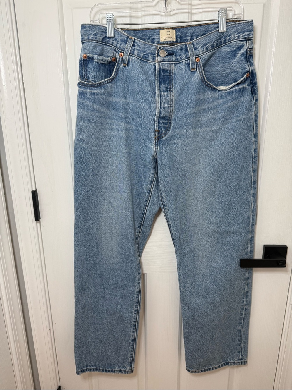 Levi's Women's Straight Leg 90’s Jeans in “in love with you” Wash